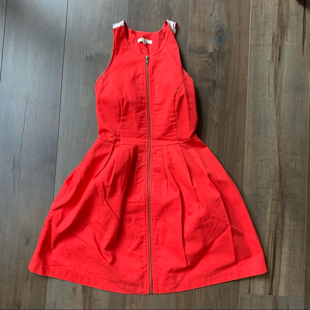 BB Dakota Red Zip Up Dress with a Twist